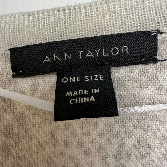 Ann Taylor Poncho Womens One Size Beige Snake Print Open Front Shawl Wrap - Picture 3 of 7